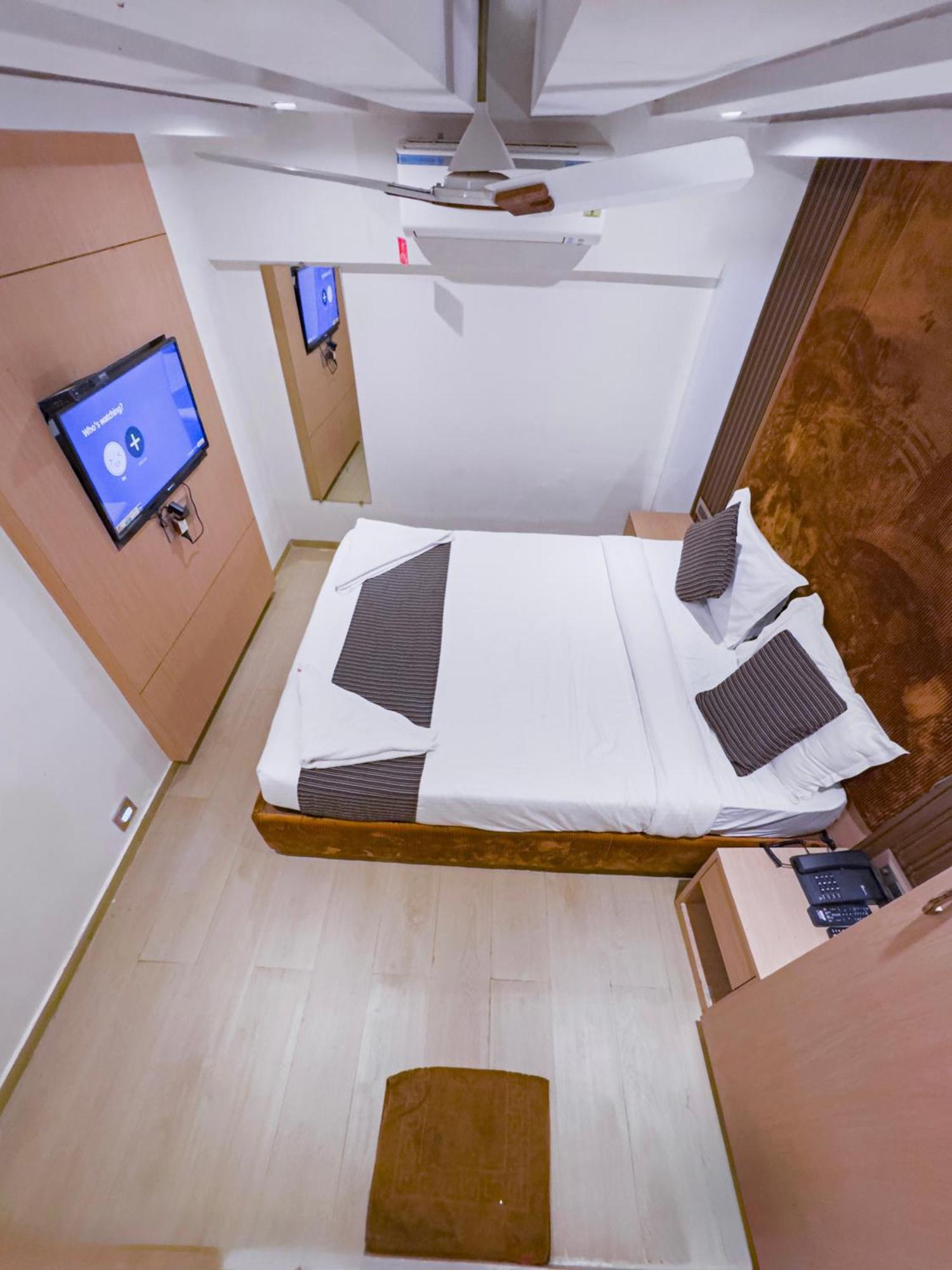 Hotel Winton Mumbai Exterior photo