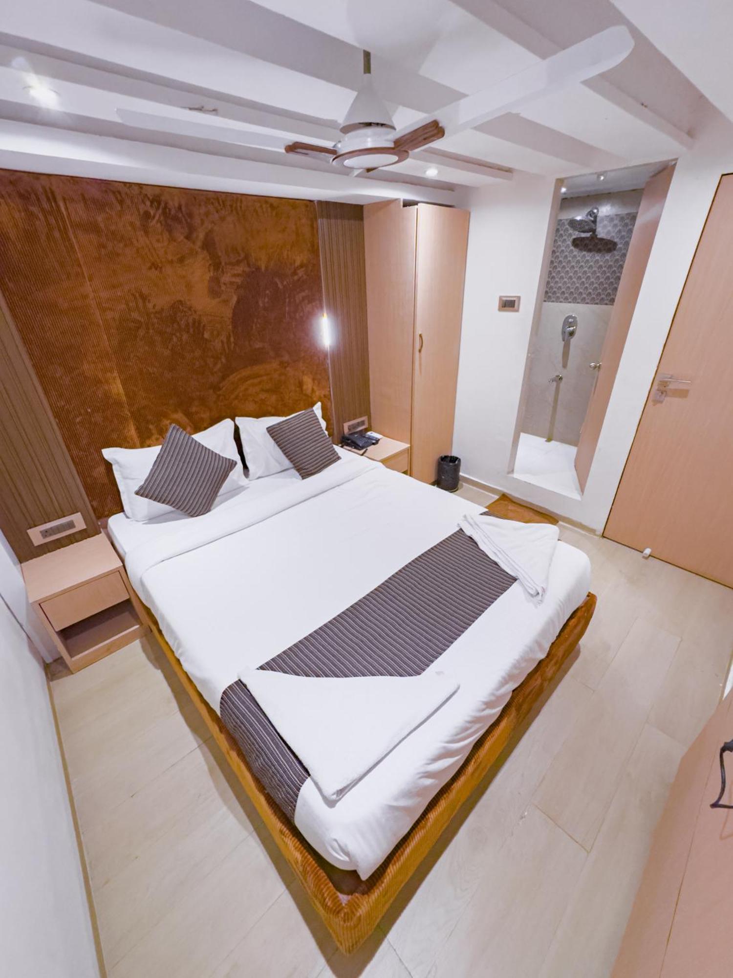 Hotel Winton Mumbai Exterior photo