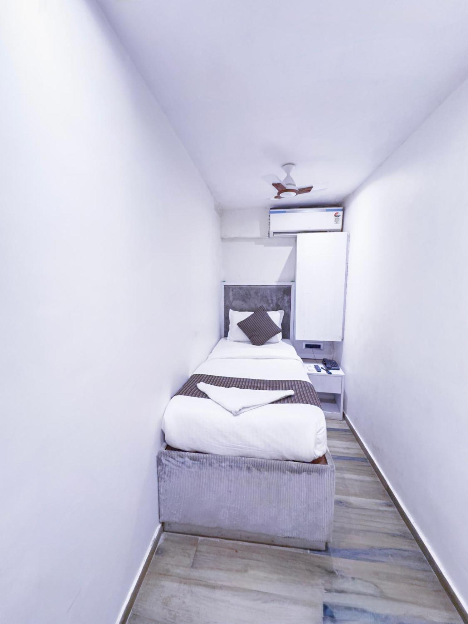 Hotel Winton Mumbai Exterior photo