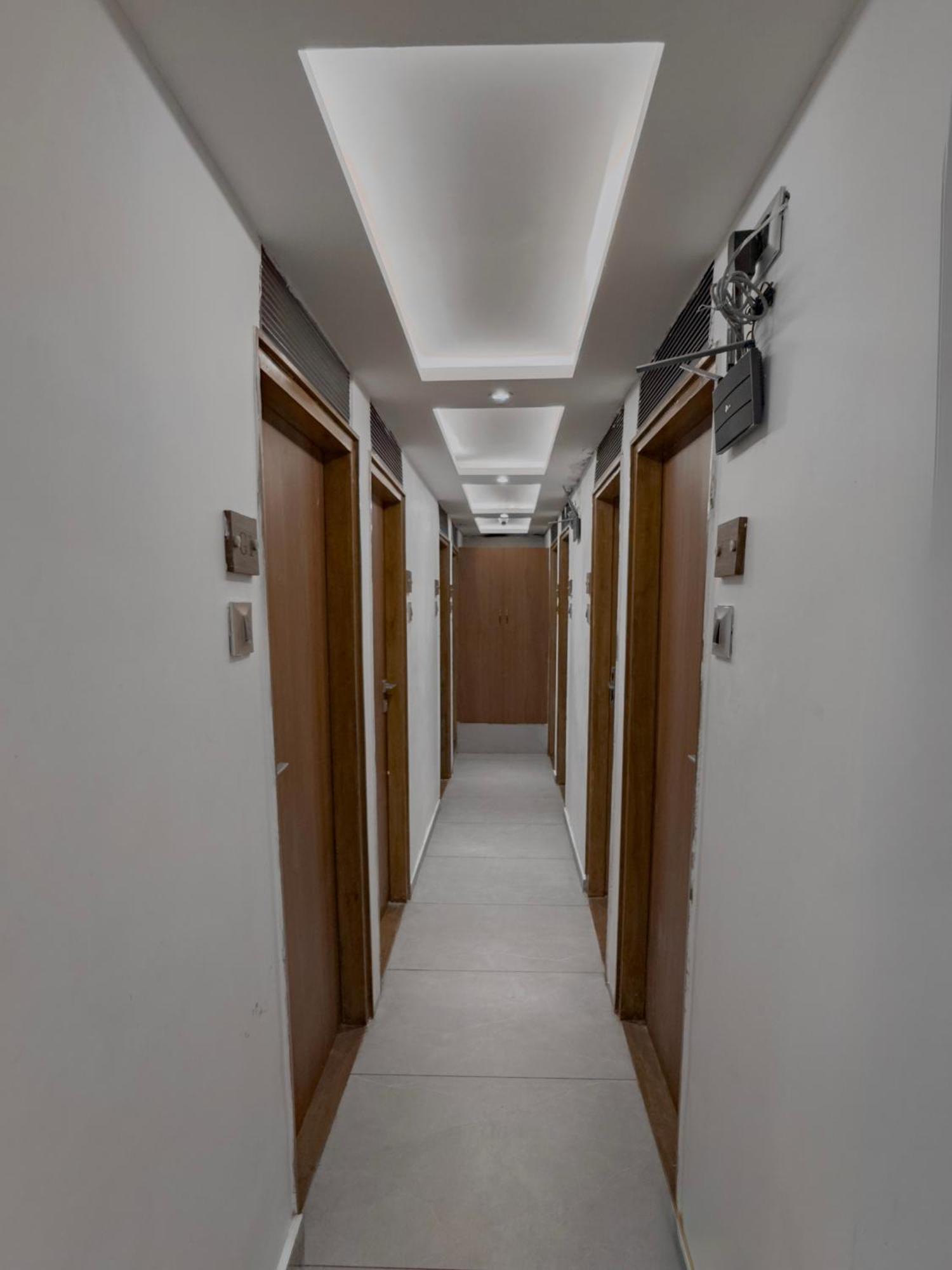 Hotel Winton Mumbai Exterior photo