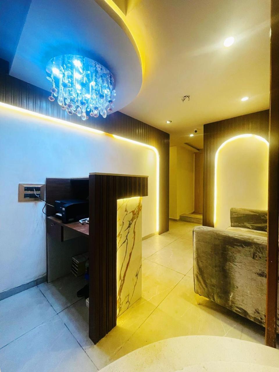 Hotel Winton Mumbai Exterior photo
