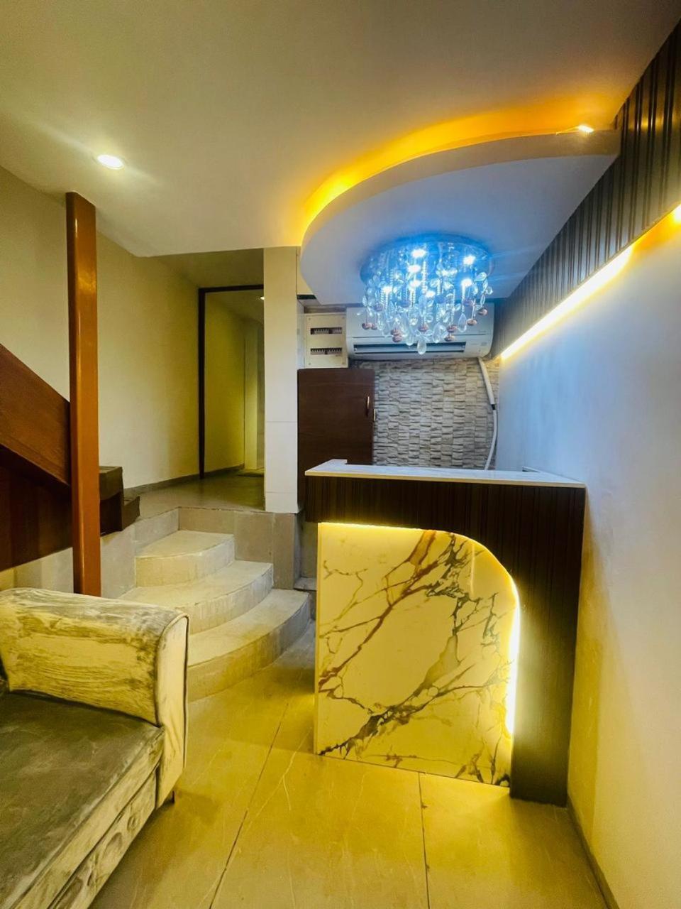 Hotel Winton Mumbai Exterior photo